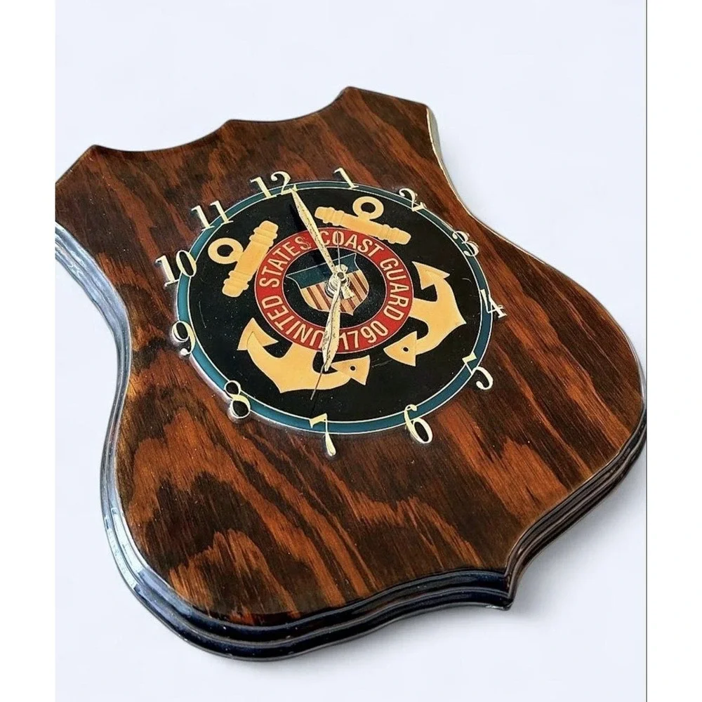United States Coast Guard Shield Wood Hanging Wall Clock Analog Arabic As-is